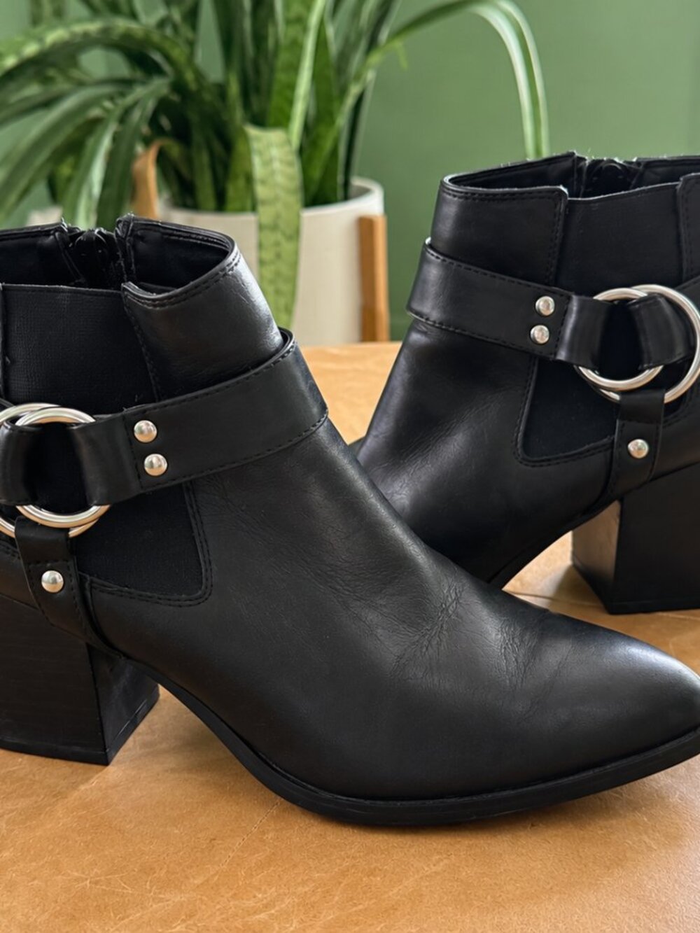 Marc Fisher Engine Black Leather Harness Moto Ankle Boots Size 8.5